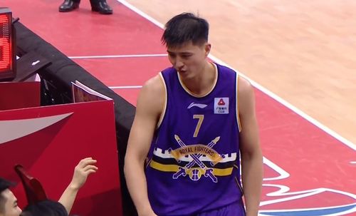 邵佳一,0-4输得我心服口服,这是轮换的正常情况—一场关于成长与变革的足球对决 邵佳一,0-4输得我心服口服,这是轮换的正常情况—一场关于成长与变革的足球对决