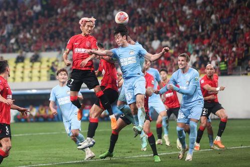 中超风云再起，海港3-1力克海牛，三外援齐破门，蒋光太送点，距榜首仅3分差距