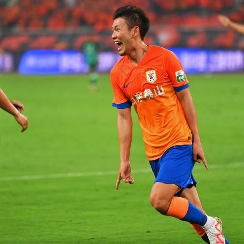 媒体人热议，崔康熙暂不下课，战浙江由他带领备战