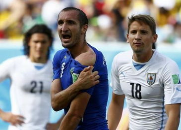 津媒曝，签证问题成阻碍，苏亚雷斯暂别亚泰会合，新赛季征程再添变数