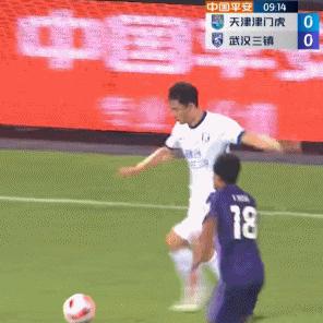 记者探秘津门虎伤员康复之路,方镜淇自信心态助力重返赛场 记者探秘津门虎伤员康复之路,方镜淇自信心态助力重返赛场