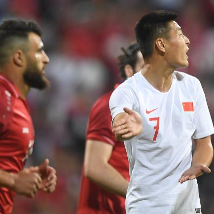 新华社，最后3场无容错空间，国足争三四名较务实